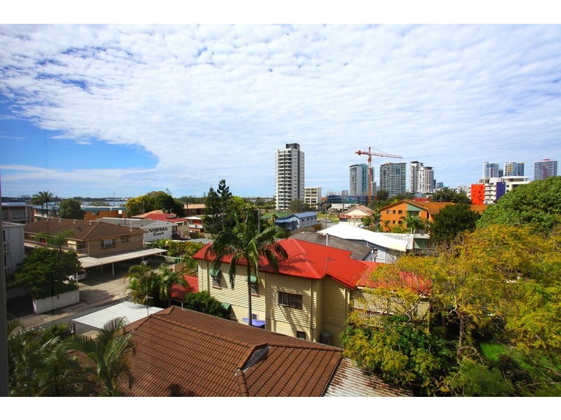 10/14 Little Norman Street, Southport QLD 4215