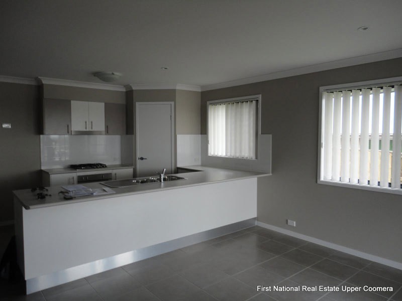 8 Sabina Street, Upper Coomera QLD 4209