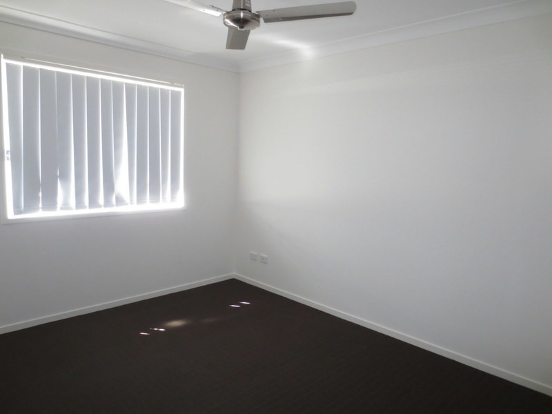 8 Sienna Crescent, Pimpama QLD 4209