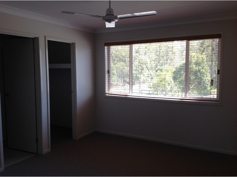 3/3  Christine Drive, Coomera QLD 4209