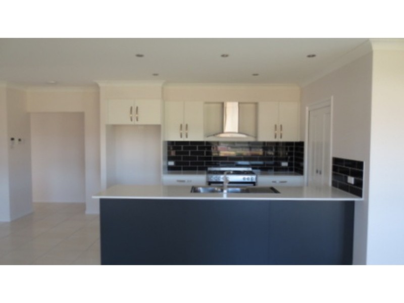 26 Treecreeper  Crescent, Upper Coomera QLD 4209