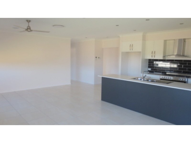 26 Treecreeper  Crescent, Upper Coomera QLD 4209