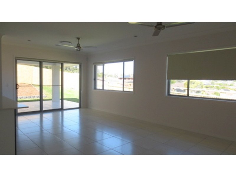 26 Treecreeper  Crescent, Upper Coomera QLD 4209