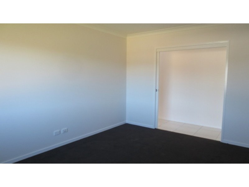 26 Treecreeper  Crescent, Upper Coomera QLD 4209