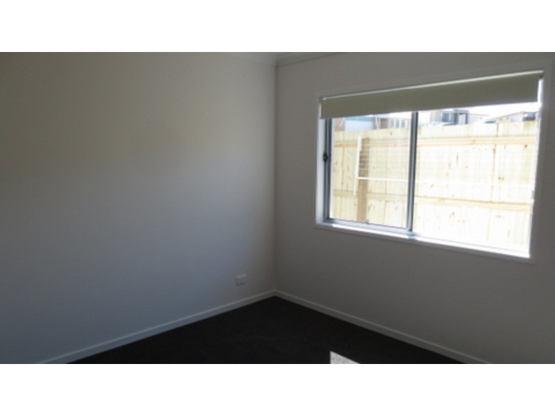 26 Treecreeper  Crescent, Upper Coomera QLD 4209