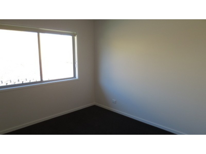 26 Treecreeper  Crescent, Upper Coomera QLD 4209