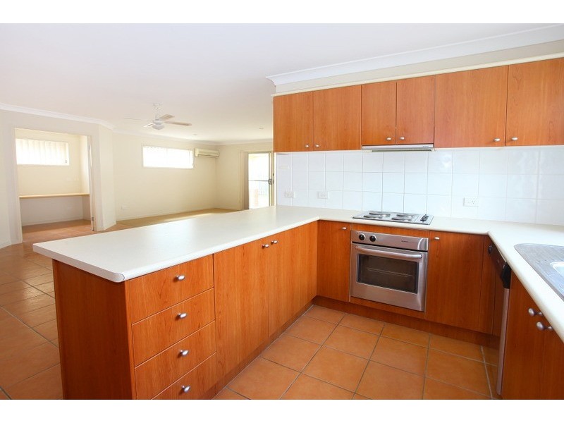 6/8A Clydesdale Drive, Upper Coomera QLD 4209