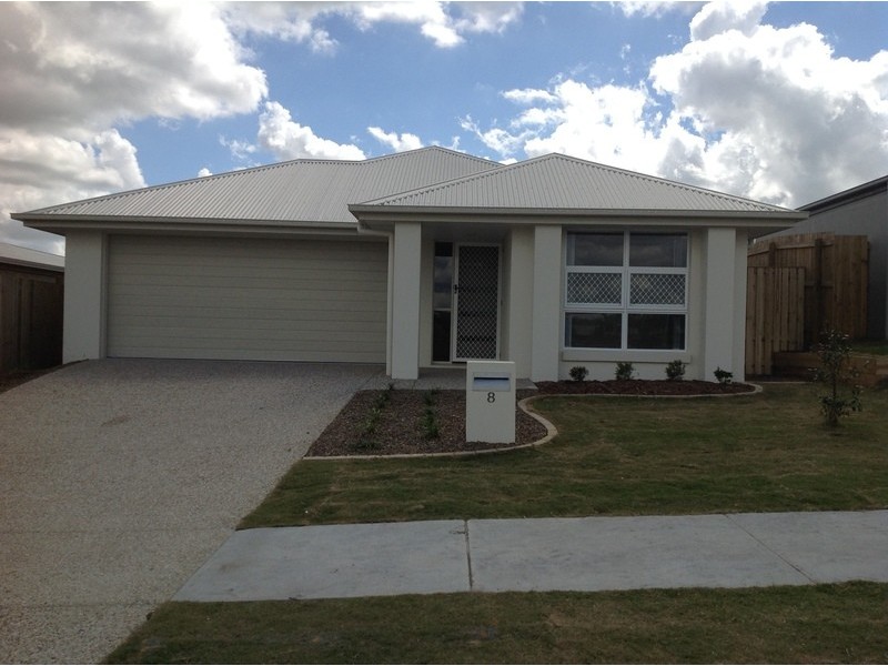 8 Sienna Crescent, Pimpama QLD 4209