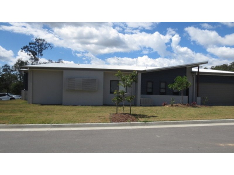 1/36 Gullwing Drive, Upper Coomera QLD 4209