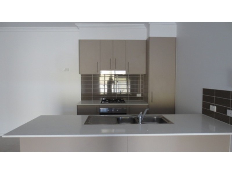 1/36 Gullwing Drive, Upper Coomera QLD 4209