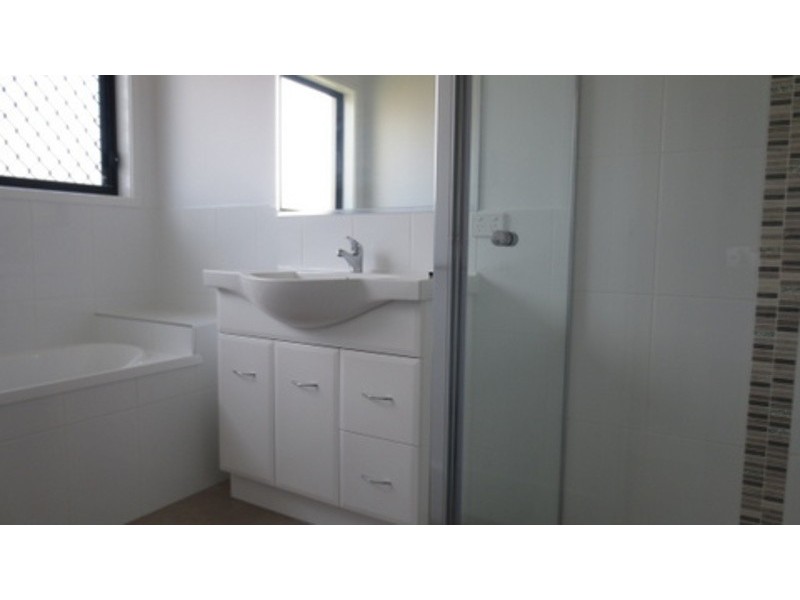 1/36 Gullwing Drive, Upper Coomera QLD 4209