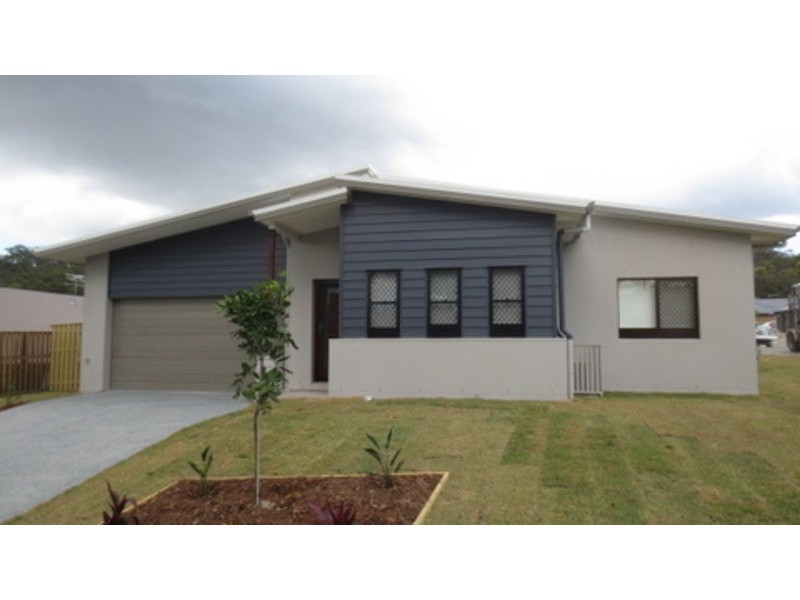 2/36 Gullwing Drive, Upper Coomera QLD 4209