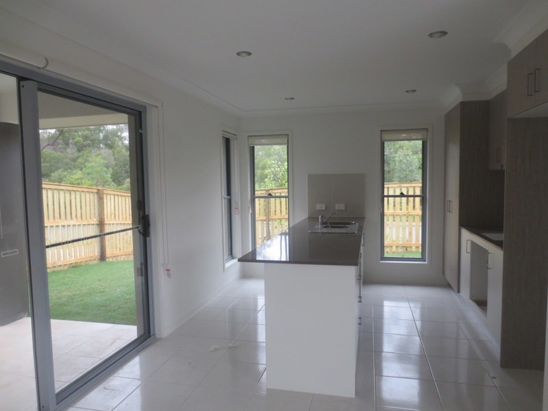 1/24 Cirrus Way, Coomera QLD 4209