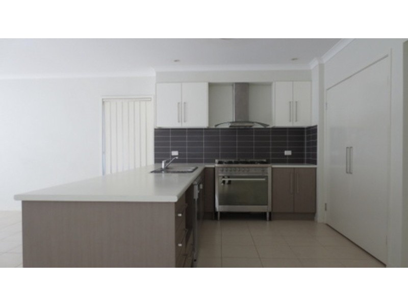 4 Bishopwood Court, Upper Coomera QLD 4209