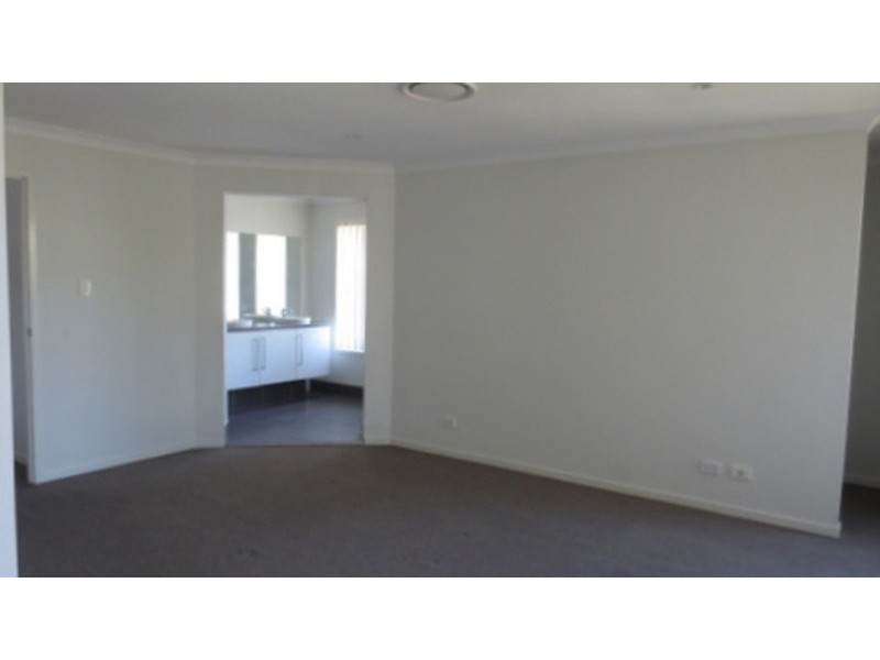 4 Bishopwood Court, Upper Coomera QLD 4209