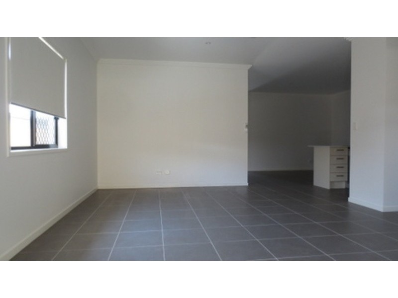 1/11 Dorretti Circuit, Upper Coomera QLD 4209