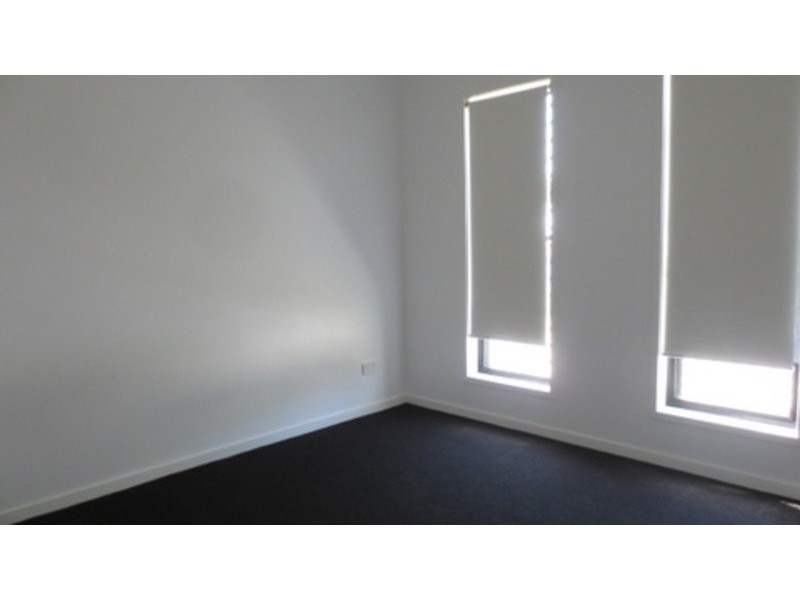 1/11 Dorretti Circuit, Upper Coomera QLD 4209
