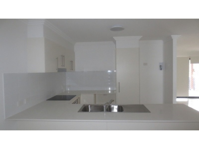 1/25 Dorretti Circuit, Upper Coomera QLD 4209