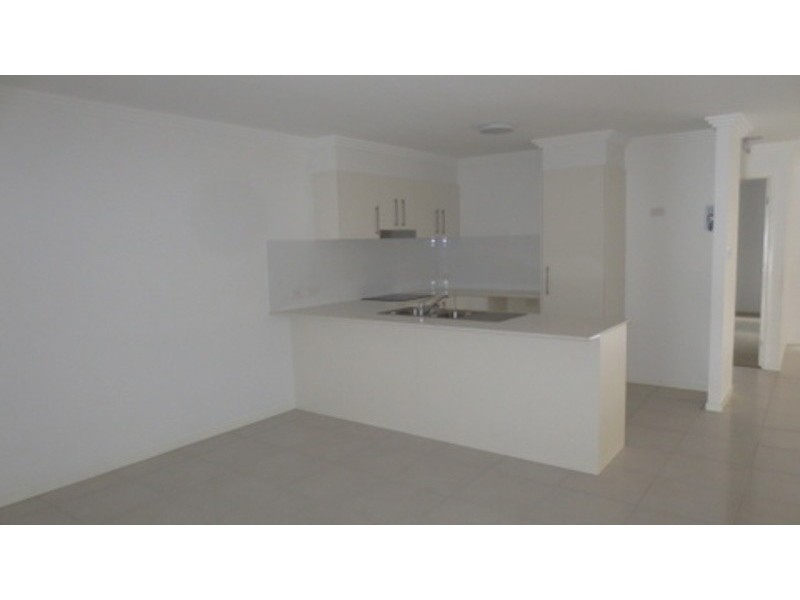 1/25 Dorretti Circuit, Upper Coomera QLD 4209