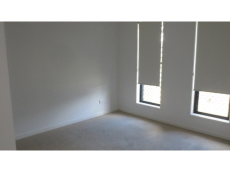 1/25 Dorretti Circuit, Upper Coomera QLD 4209