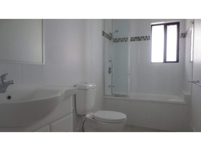 1/25 Dorretti Circuit, Upper Coomera QLD 4209