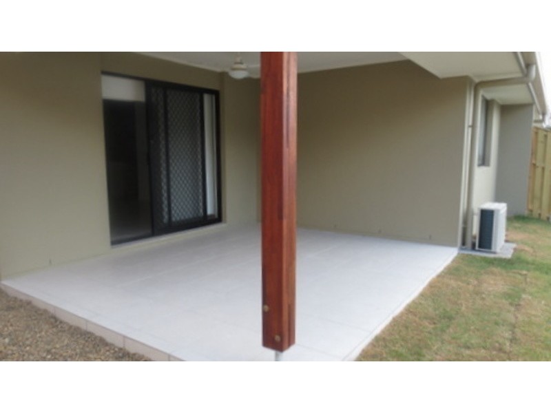 1/25 Dorretti Circuit, Upper Coomera QLD 4209