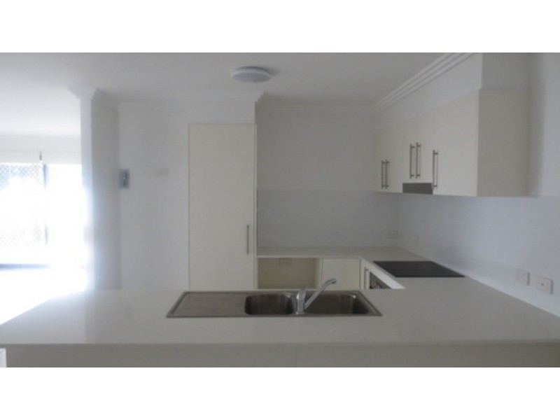 2/25 Dorretti Circuit, Upper Coomera QLD 4209