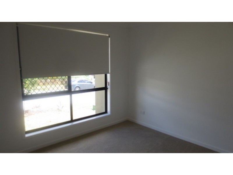 2/25 Dorretti Circuit, Upper Coomera QLD 4209