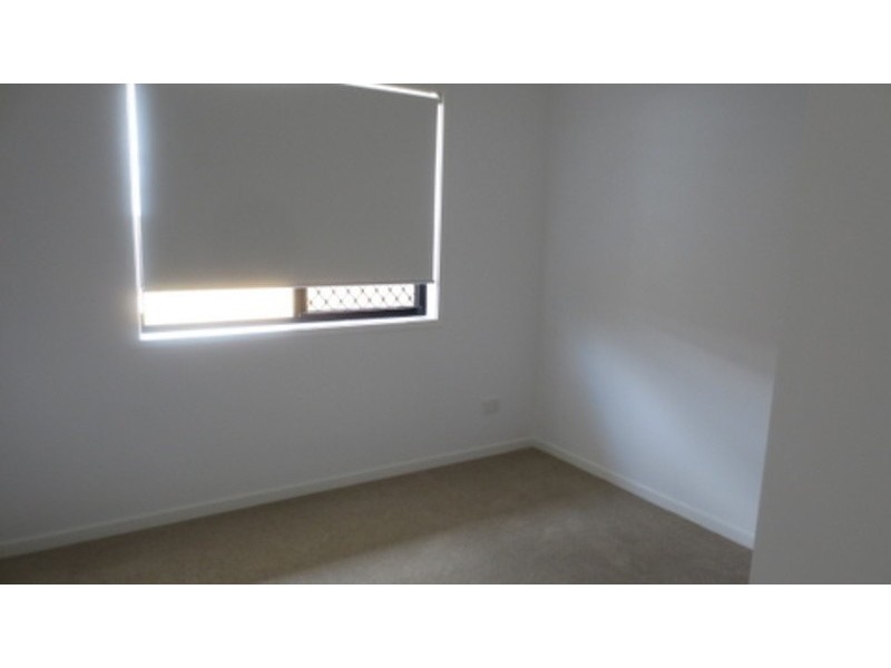 2/25 Dorretti Circuit, Upper Coomera QLD 4209