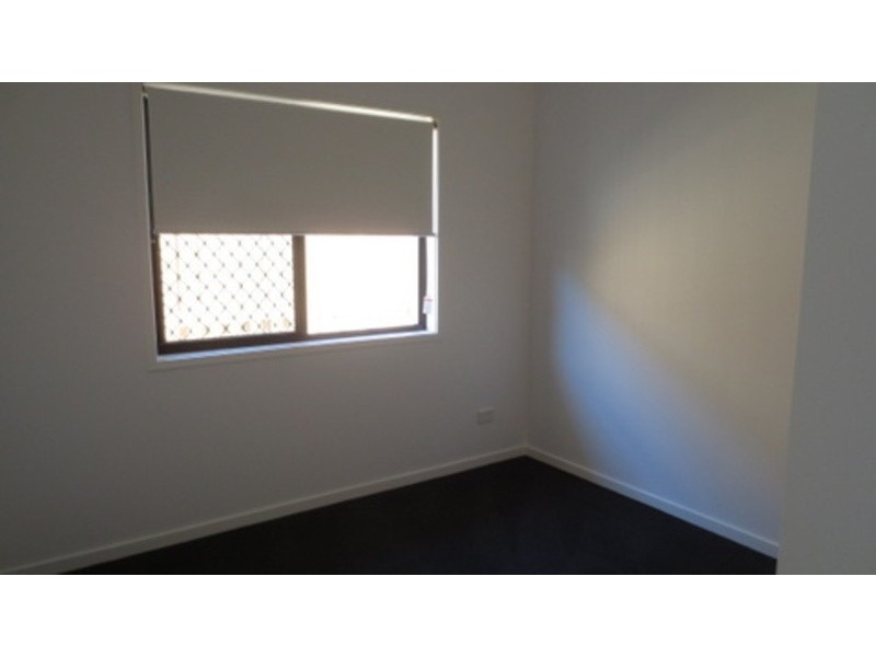 2/11 Dorretti Circuit, Upper Coomera QLD 4209