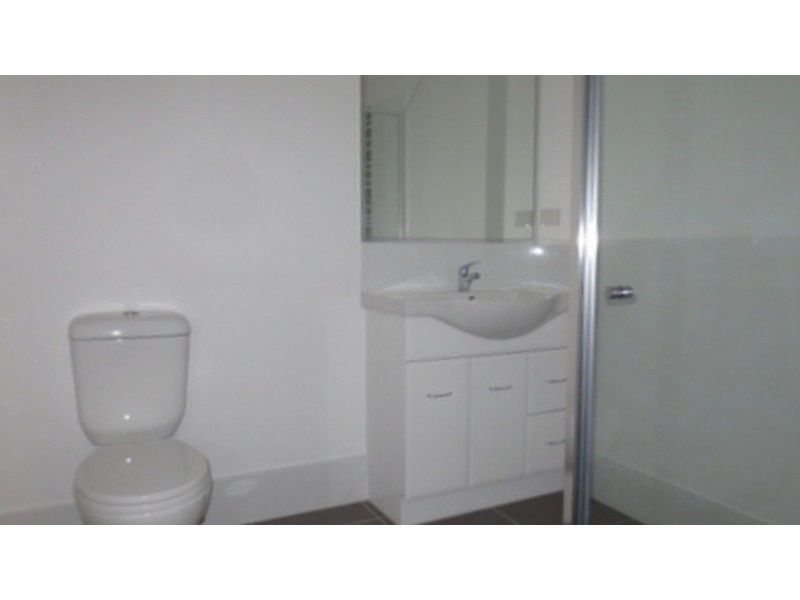 2/11 Dorretti Circuit, Upper Coomera QLD 4209