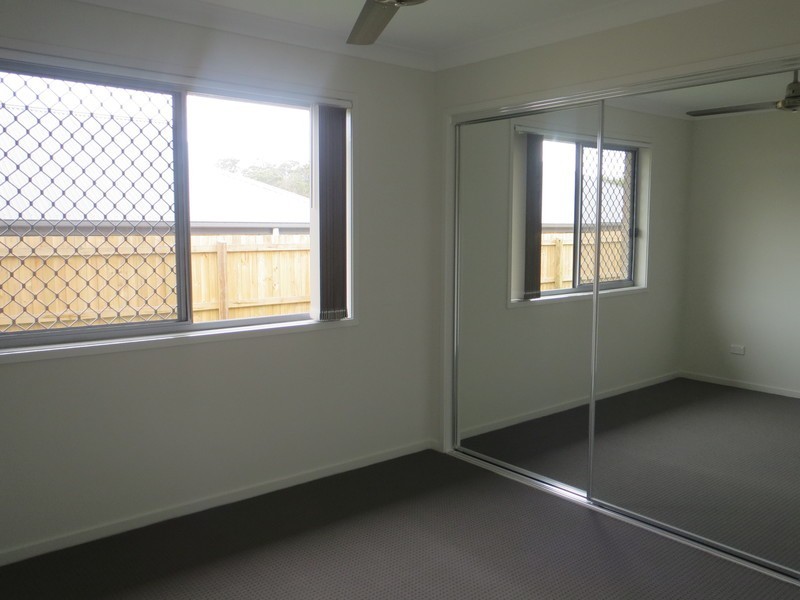 70  Edgeware Street, Pimpama QLD 4209