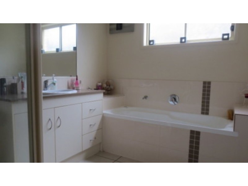 16  Denise Drive, Upper Coomera QLD 4209