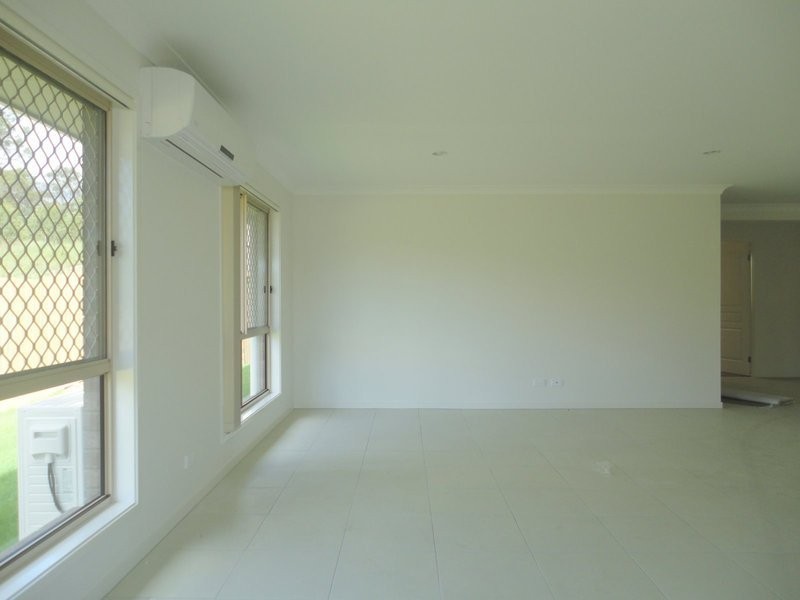 43 Winchester Crescent, Pimpama QLD 4209