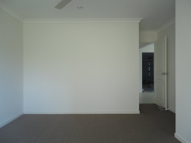 43 Winchester Crescent, Pimpama QLD 4209