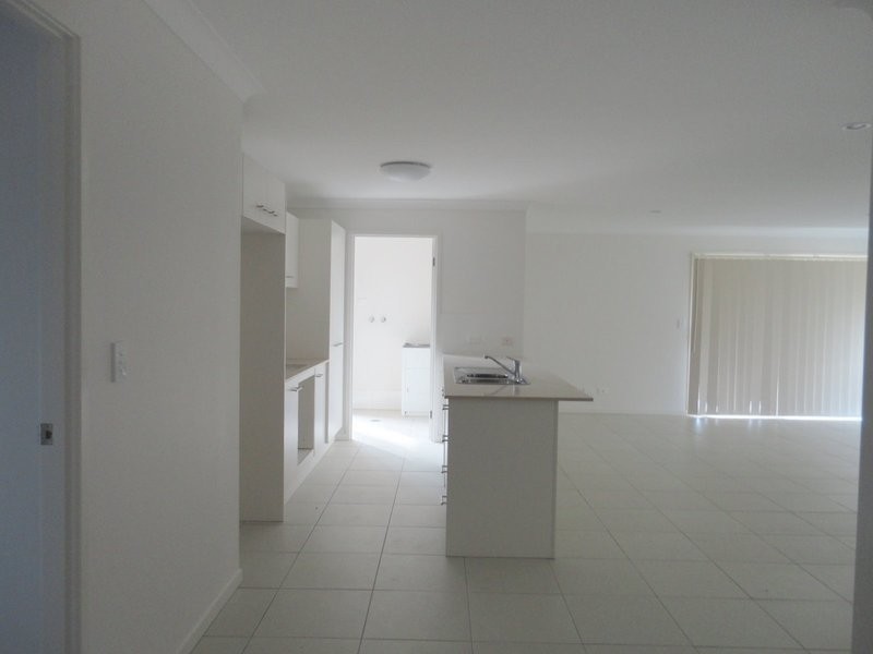 43 Winchester Crescent, Pimpama QLD 4209