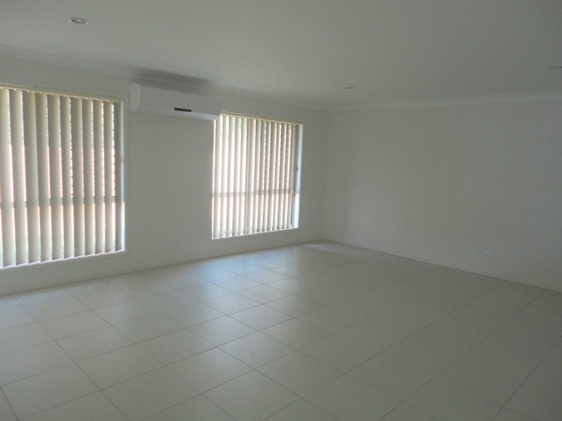 43 Winchester Crescent, Pimpama QLD 4209