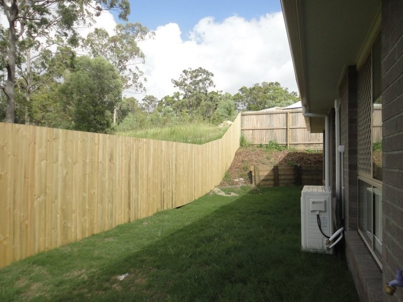 43 Winchester Crescent, Pimpama QLD 4209