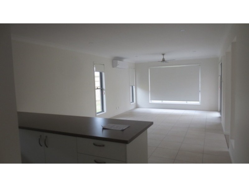 60  Dixon Drive, Pimpama QLD 4209