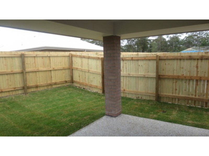 60  Dixon Drive, Pimpama QLD 4209