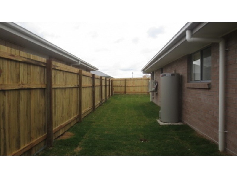 60  Dixon Drive, Pimpama QLD 4209