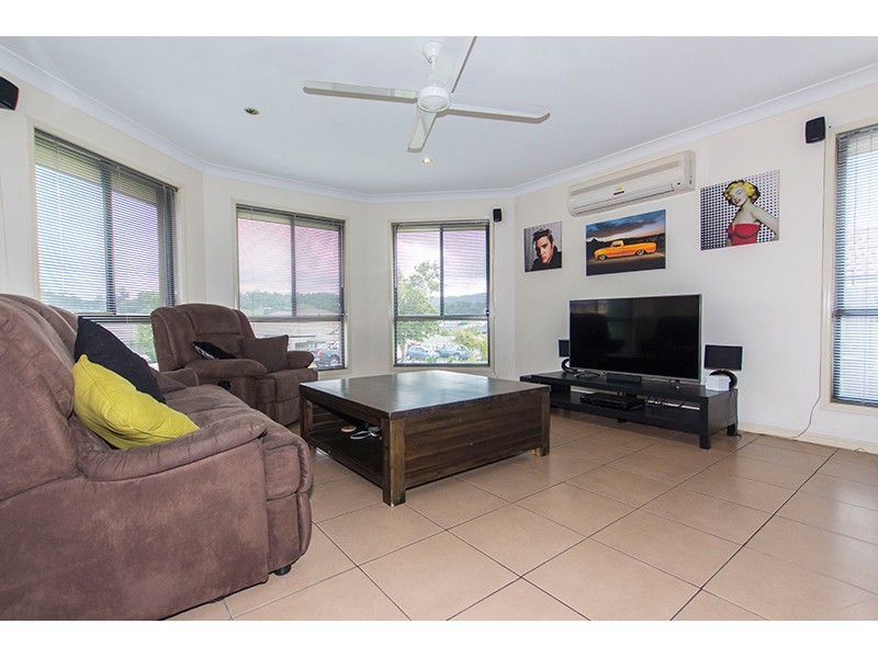 17 Bella Boulevard, Pimpama QLD 4209