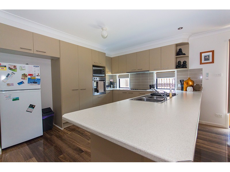 6 Merivale Avenue, Ormeau Hills QLD 4208