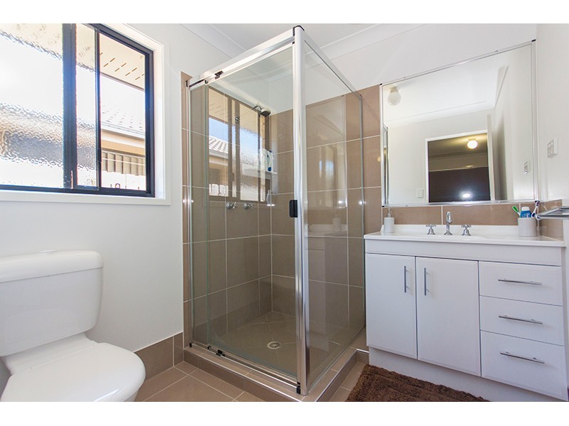 6 Merivale Avenue, Ormeau Hills QLD 4208