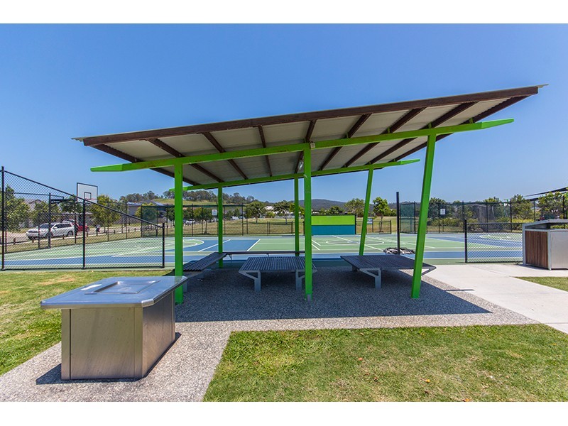 6 Merivale Avenue, Ormeau Hills QLD 4208