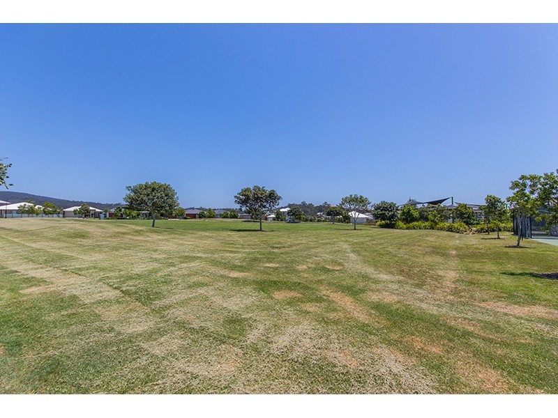 6 Merivale Avenue, Ormeau Hills QLD 4208