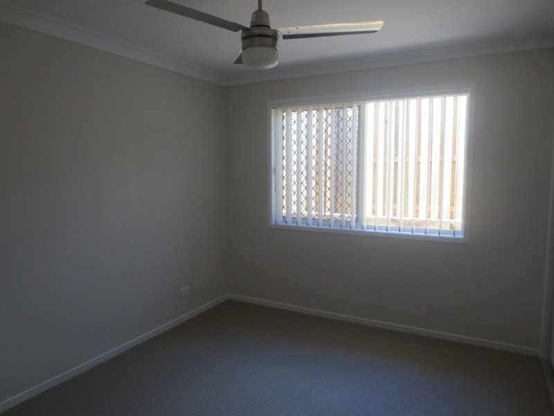 2/12 Dorretti Circuit, Upper Coomera QLD 4209