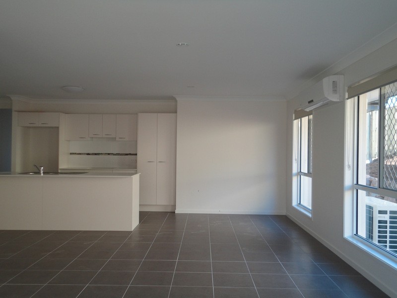 5 Gordon Drive, Upper Coomera QLD 4209