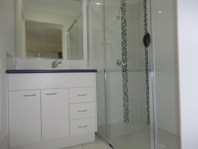 8 Earleham Court, Pimpama QLD 4209