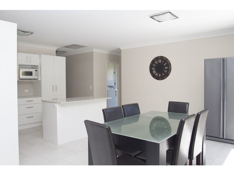 62 Hawkesbury Avenue, Pacific Pines QLD 4211